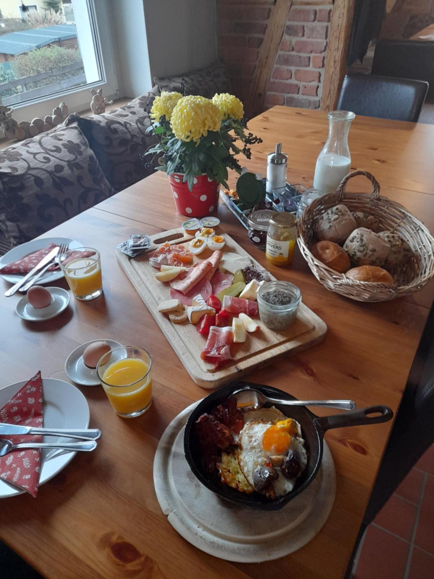 Ferienwohnungen Im Vogtland Heinsdorfergrund الغرفة الصورة